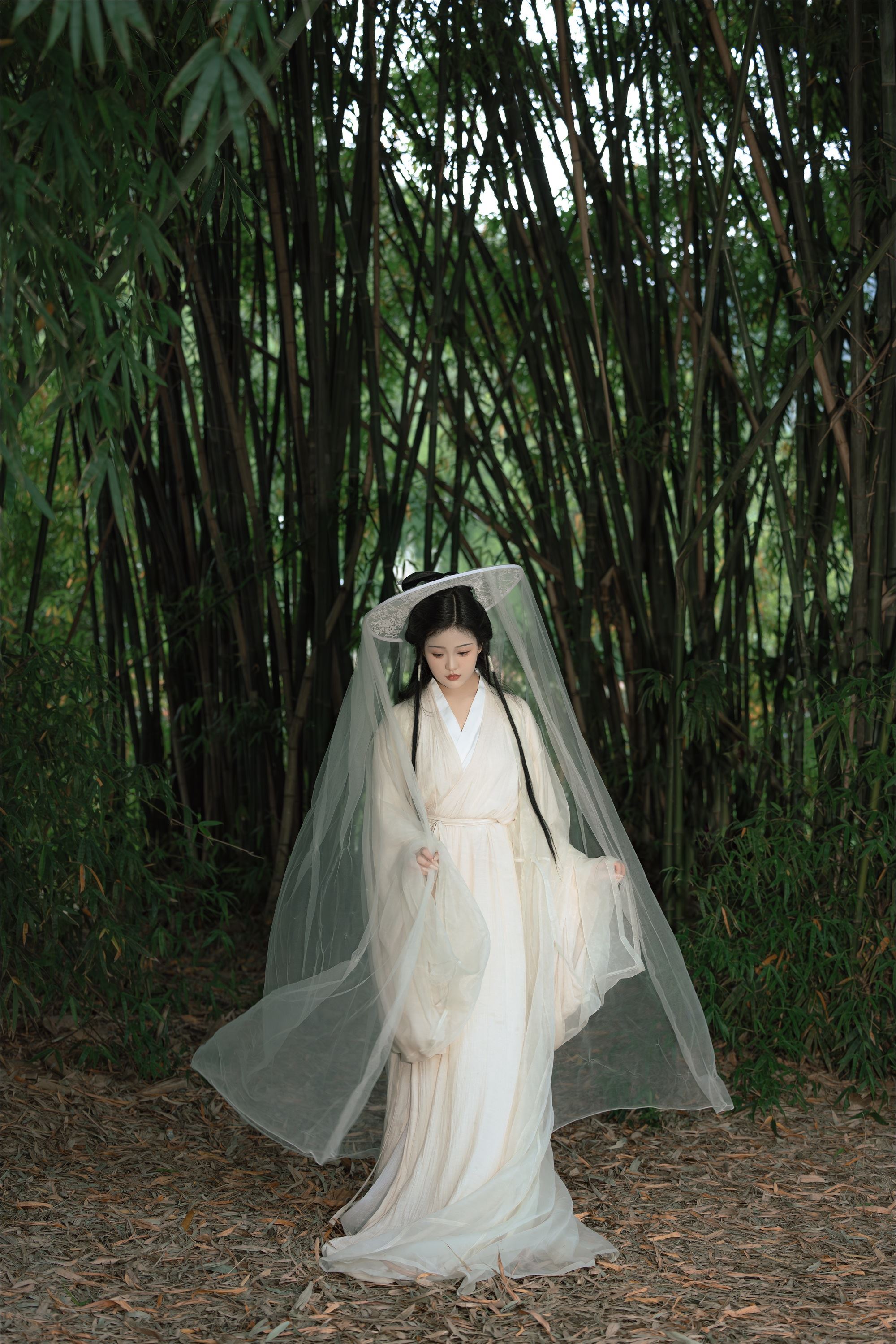 YITUYU艺图语 2025.01.26 夏日的风 若韵